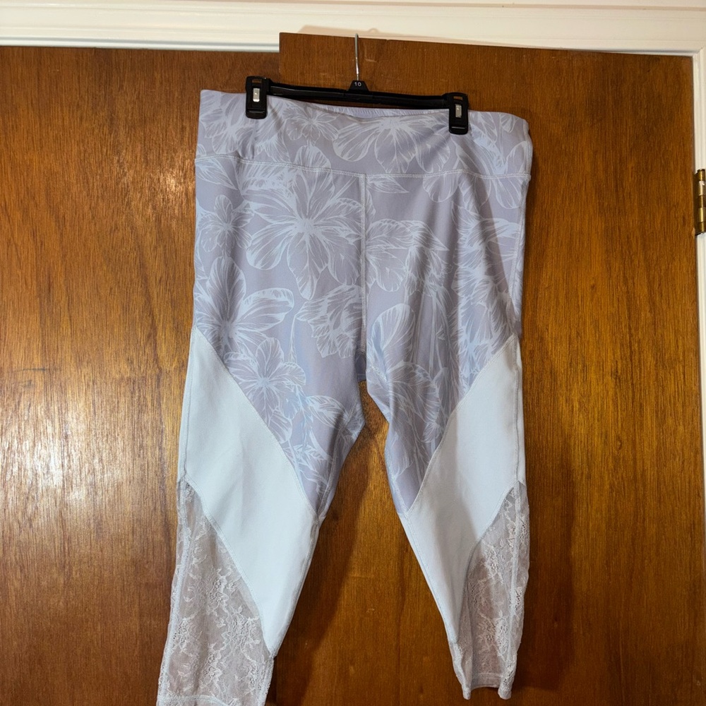 Fabletics Light Gray Leggings